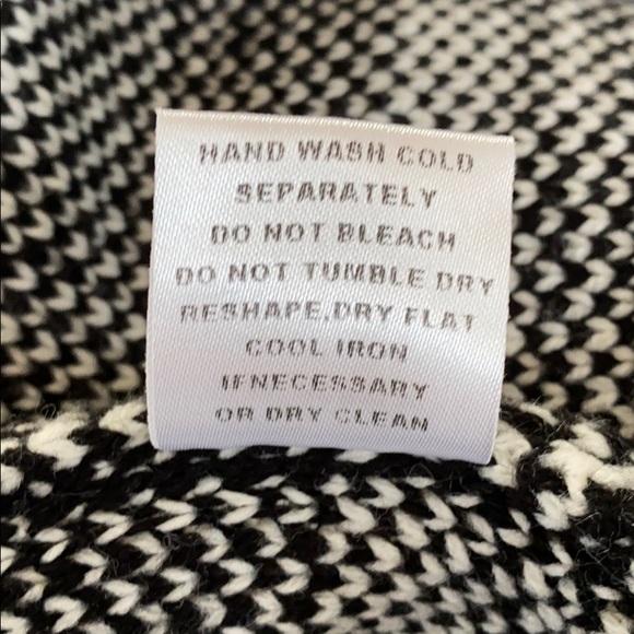 Sweater wrap with belt - Picture 6 of 6